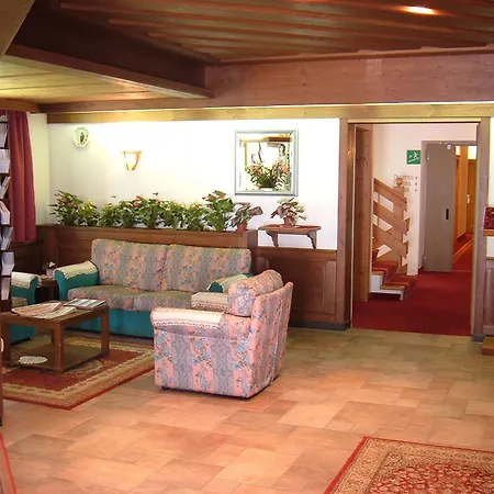 Molino 4*