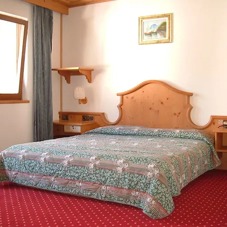 Molino 4*