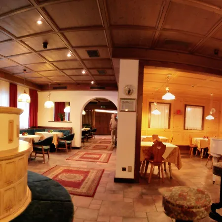 Molino 4*
